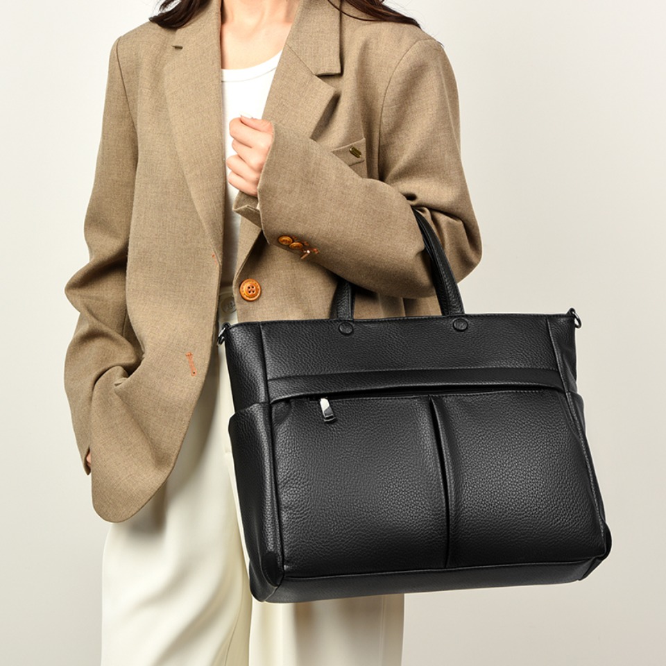 14'' Laptop Business Commuting - Luxury Lifestyle Magazine のレビューと価格