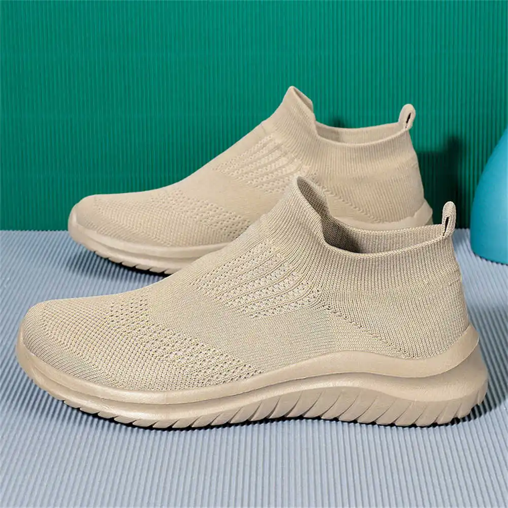 Beige Soft New Novelty Tennis  - Luxury Lifestyle Team のレビューと価格