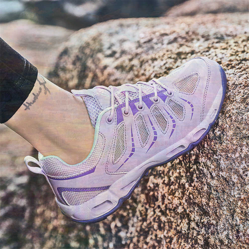 Sumer Round Tip Silver Sneaker - Luxury Lifestyle Team のレビューと価格
