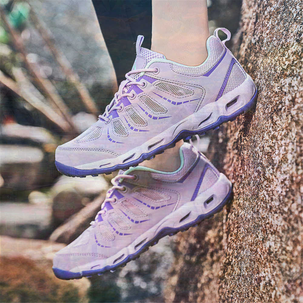 Sumer Round Tip Silver Sneaker - Luxury Lifestyle Team のレビューと価格