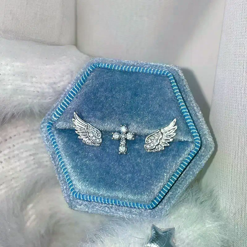 Angel Wings Cross Earrings Lux - Luxury Lifestyle Jewelry のレビューと価格