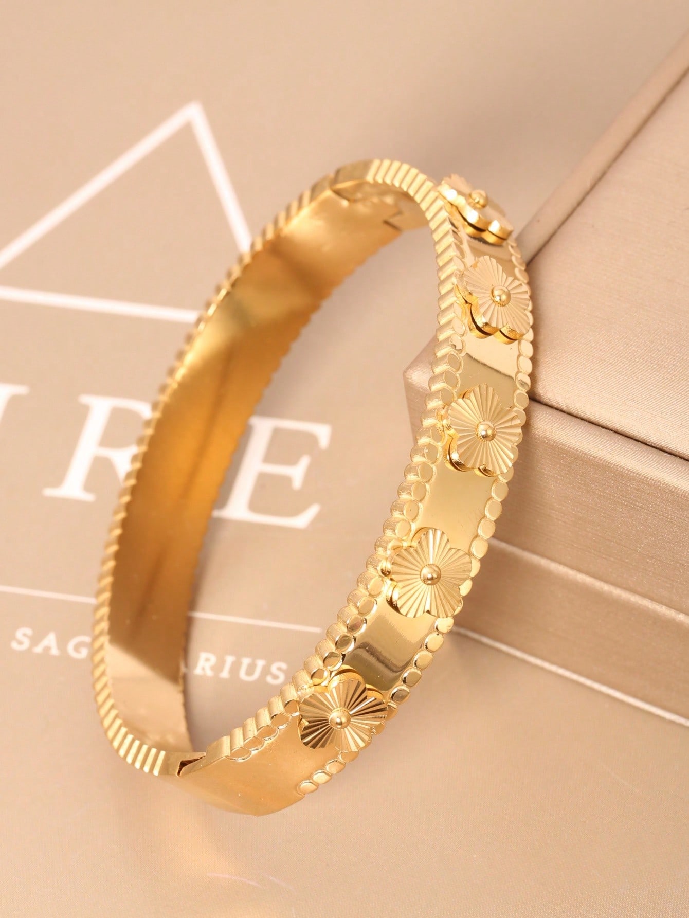 1 Piece of European and Americ - Luxury Lifestyle Jewelry のレビューと価格