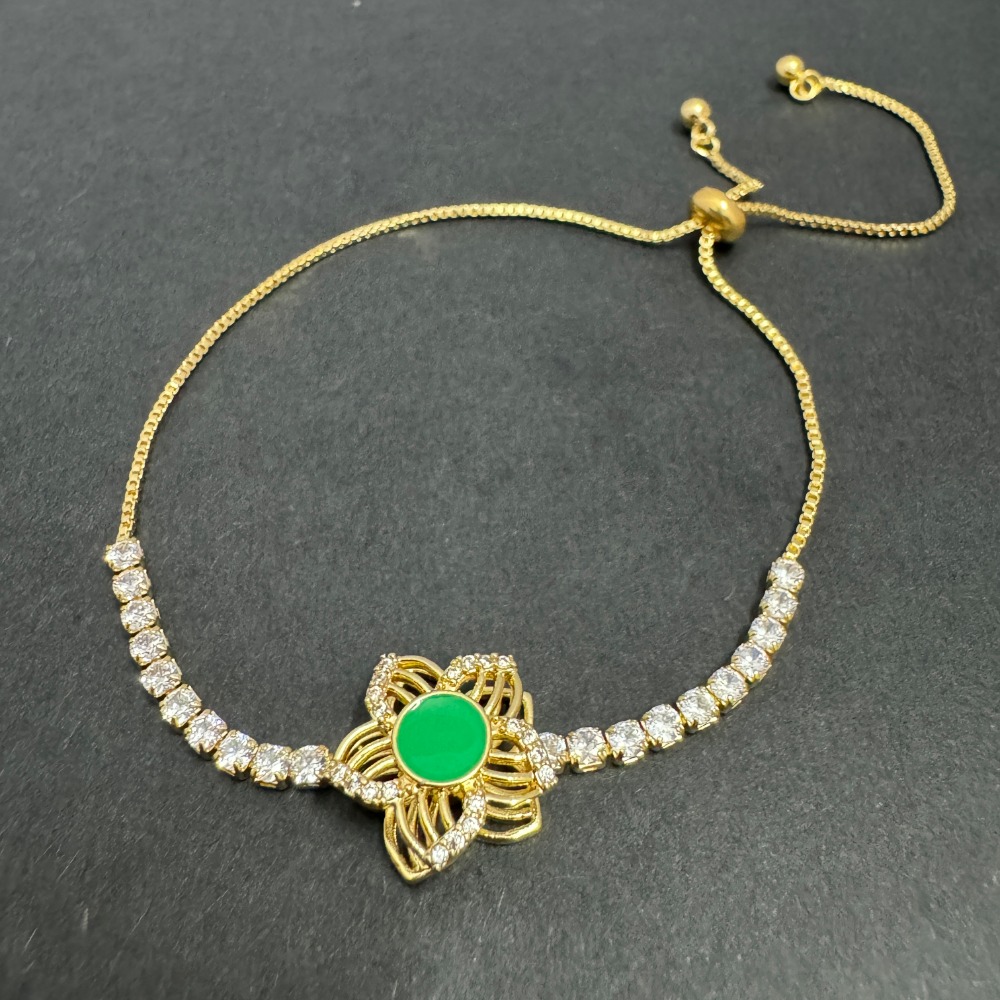 Hollowed-out Flower-shaped Bra - Luxury Lifestyle Jewelry のレビューと価格